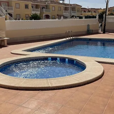 Strandnara Lagenhet I La Zenia Orihuela